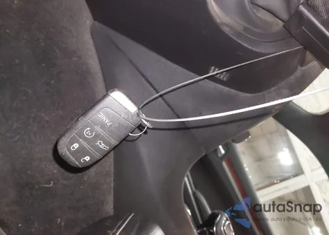 2013 Chrysler 300 Motown z USA, uszkodzony, nr VIN 2C3CCARG9DH614125